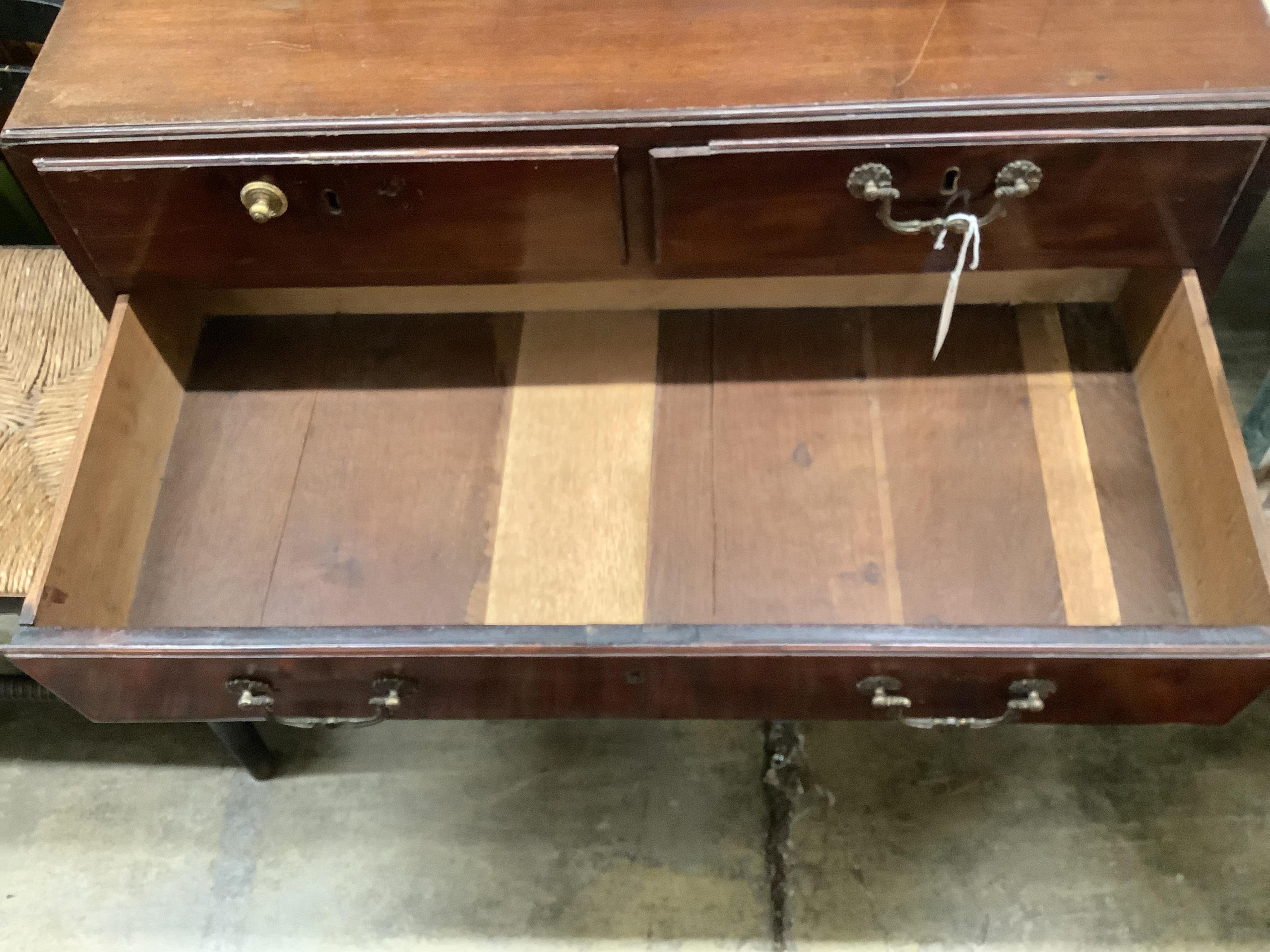 A George III caddy top mahogany chest of drawers, width 82cm, depth 38cm, height 82cm. Condition - poor to fair